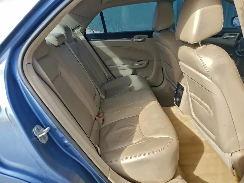 2011 CHRYSLER 300 LIMITED  