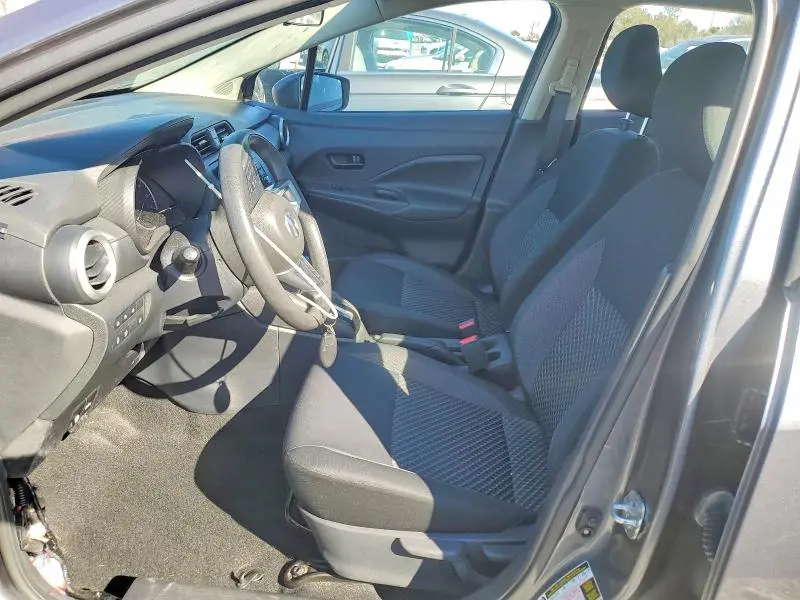 2020 NISSAN VERSA S  