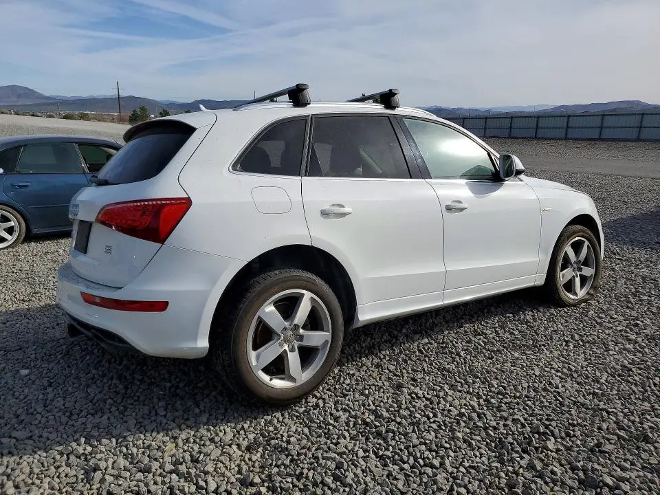 2011 AUDI Q5 PREMIUM PLUS  