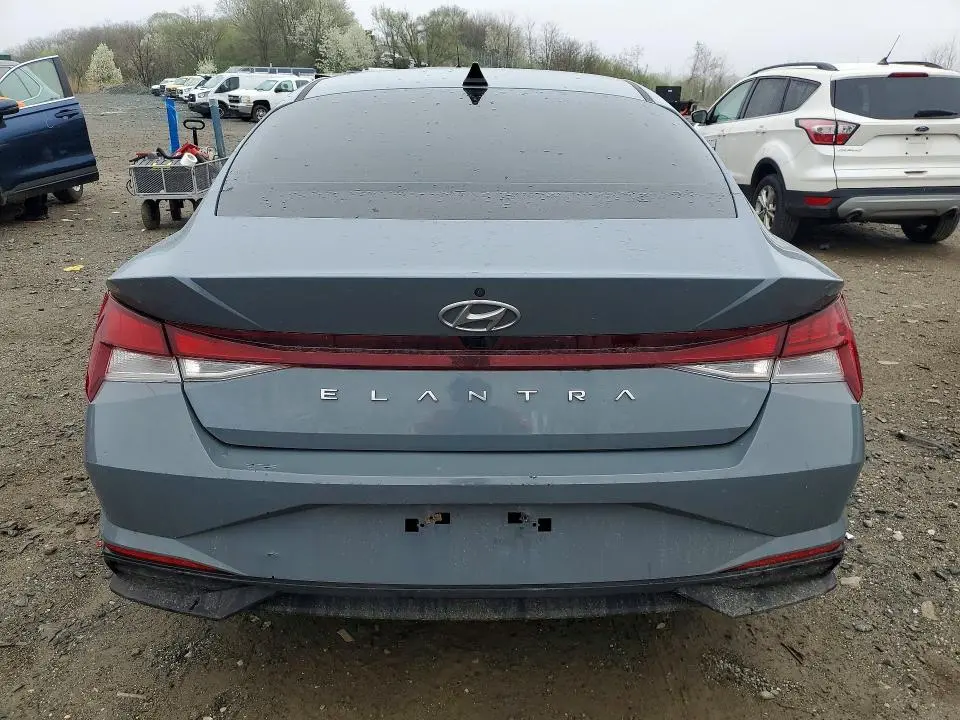 2021 HYUNDAI ELANTRA SEL  