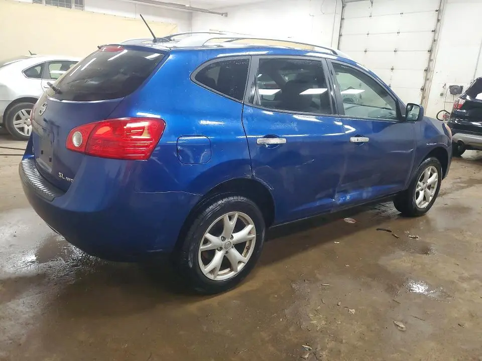 2010 NISSAN ROGUE S  