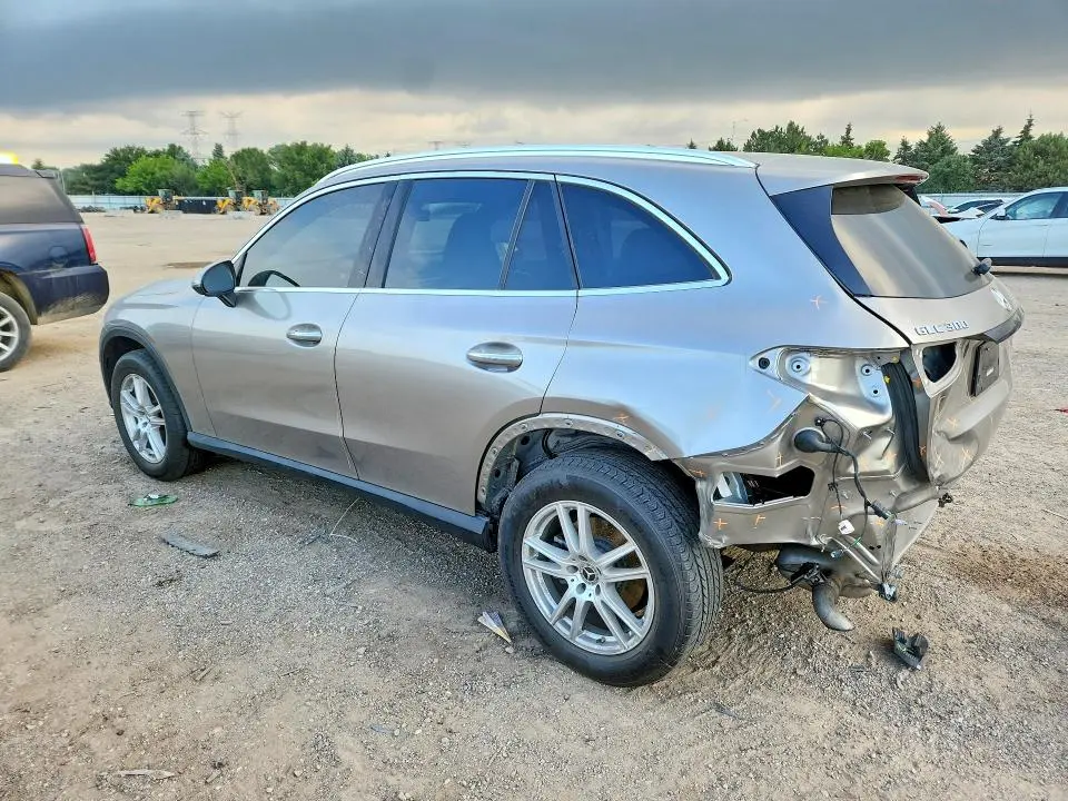 2023 MERCEDES-BENZ GLC 300 4MATIC  