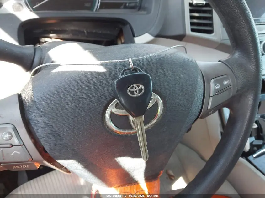 2010 TOYOTA VENZA  