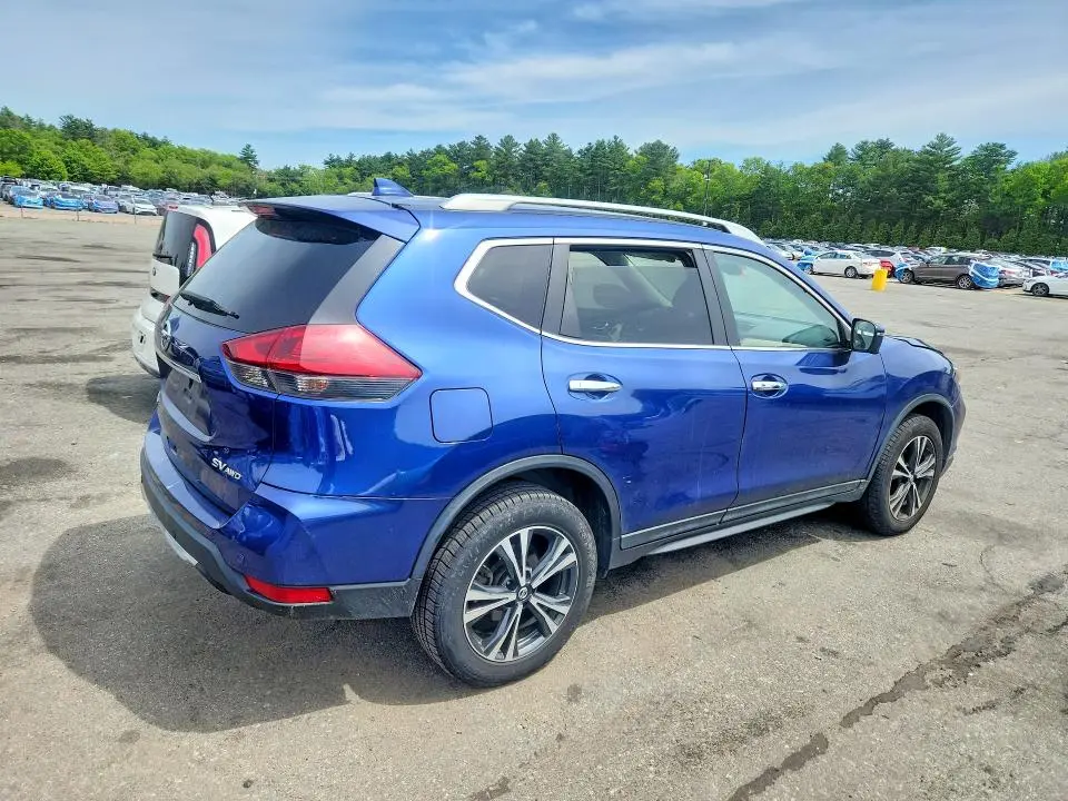 2020 NISSAN ROGUE SV  