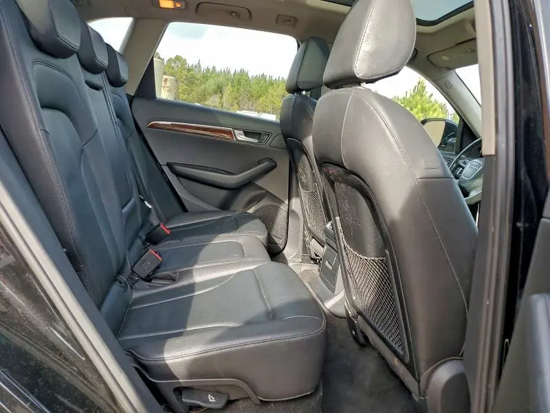 2010 AUDI Q5 PREMIUM PLUS  