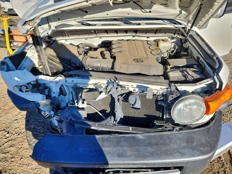 2012 TOYOTA FJ CRUISER BASE  