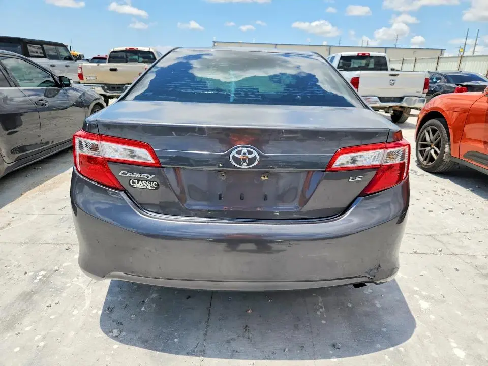 2012 TOYOTA CAMRY LE  