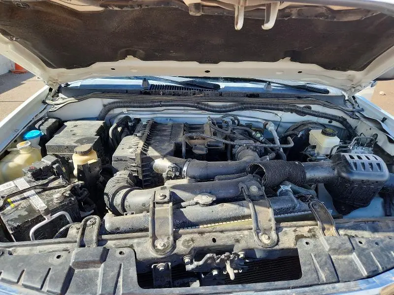 2016 NISSAN FRONTIER S  