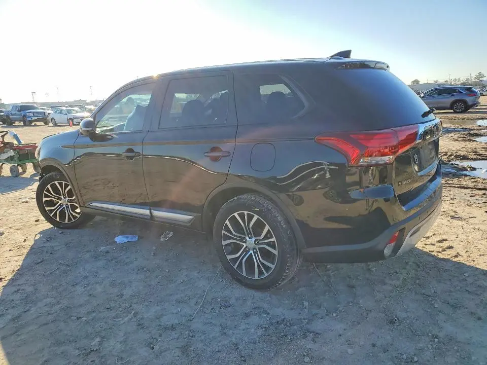 2019 MITSUBISHI OUTLANDER SE  