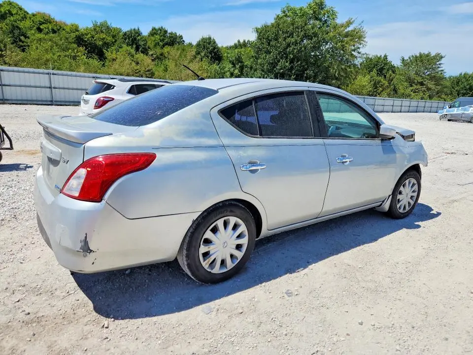 2015 NISSAN VERSA 1.6 SV  