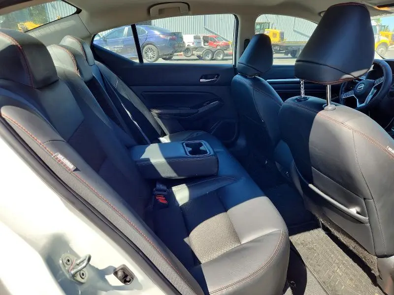 2023 NISSAN ALTIMA SR  