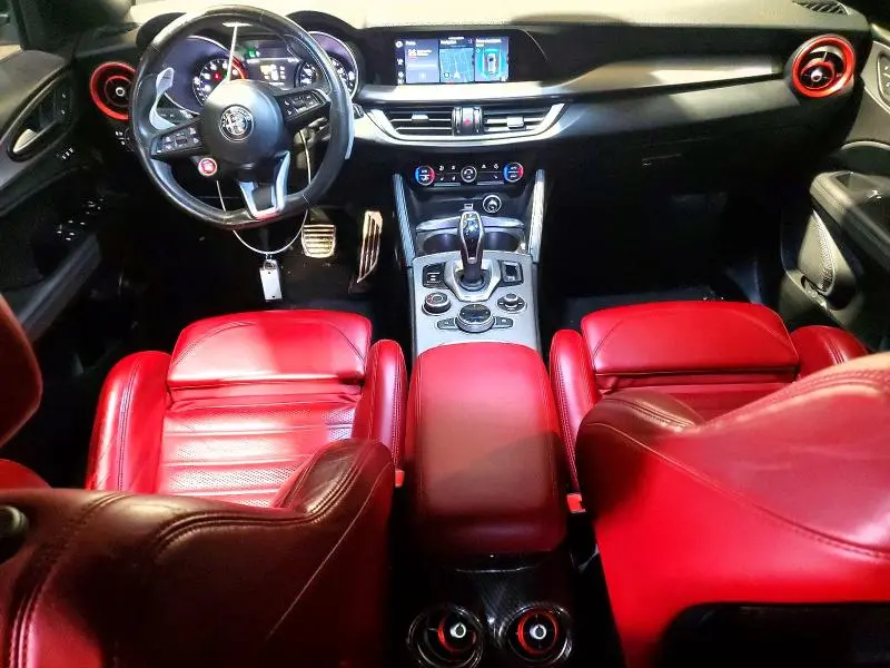 2022 ALFA ROMEO STELVIO TI  