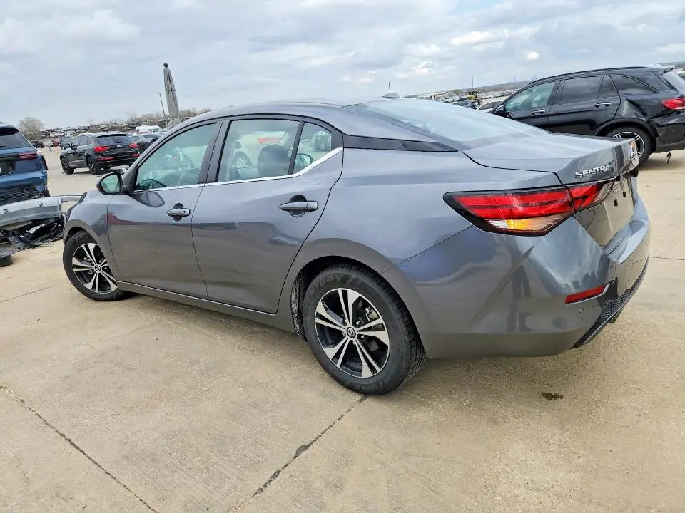 2022 NISSAN SENTRA SV  