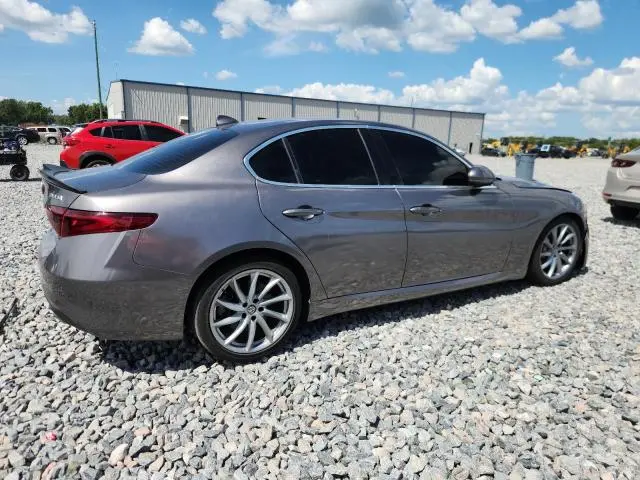 2017 ALFA ROMEO GIULIA   