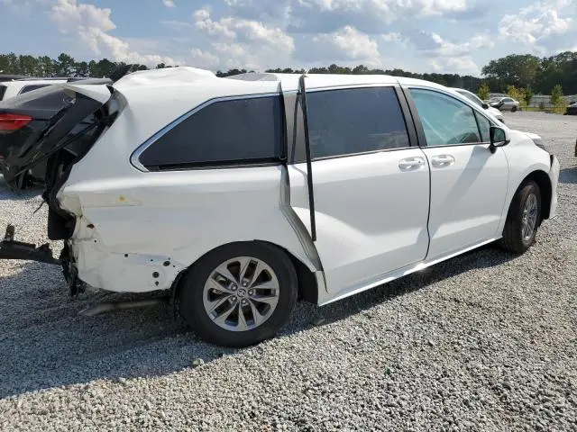 2025 TOYOTA SIENNA LE