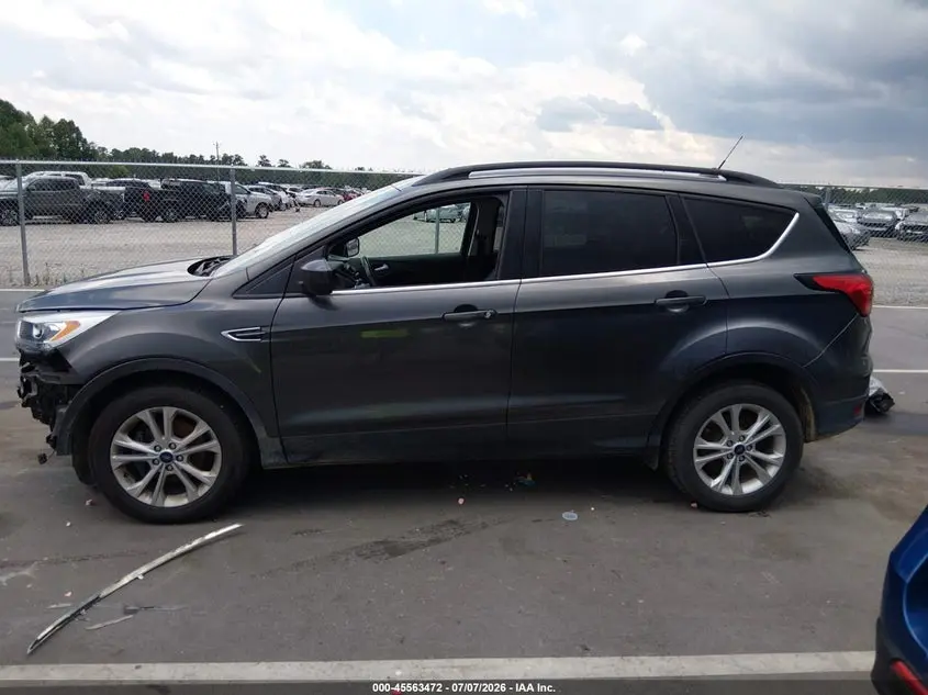 2019 FORD ESCAPE SEL