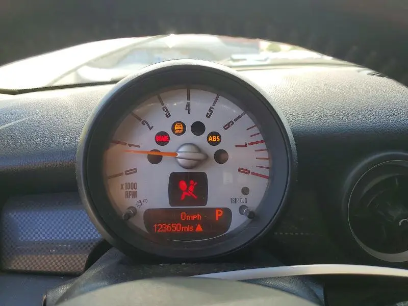 2011 MINI COOPER S  