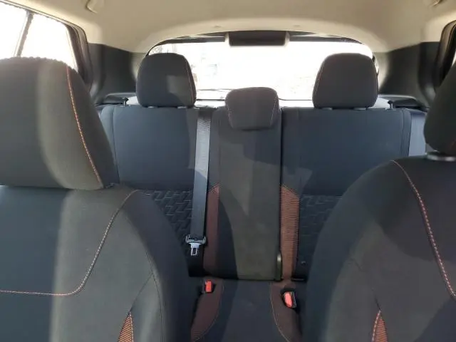 2021 NISSAN KICKS SR  