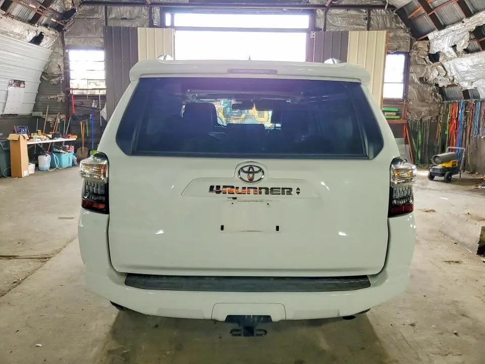 2024 TOYOTA 4RUNNER SR5 PREMIUM  