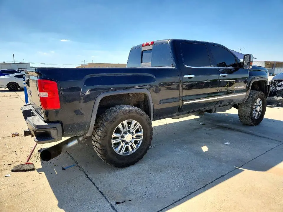 2016 GMC SIERRA K2500 DENALI  
