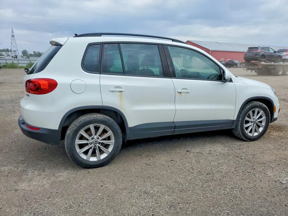 2015 VOLKSWAGEN TIGUAN S  