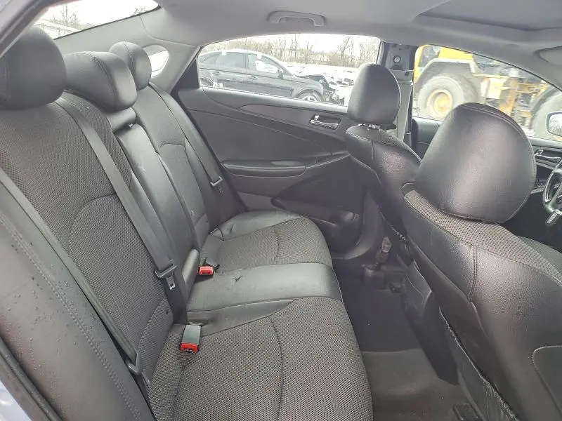 2013 HYUNDAI SONATA SE  