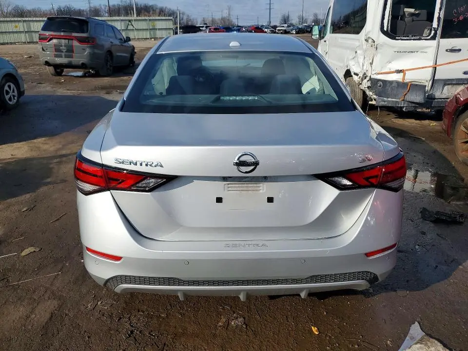 2021 NISSAN SENTRA SV  