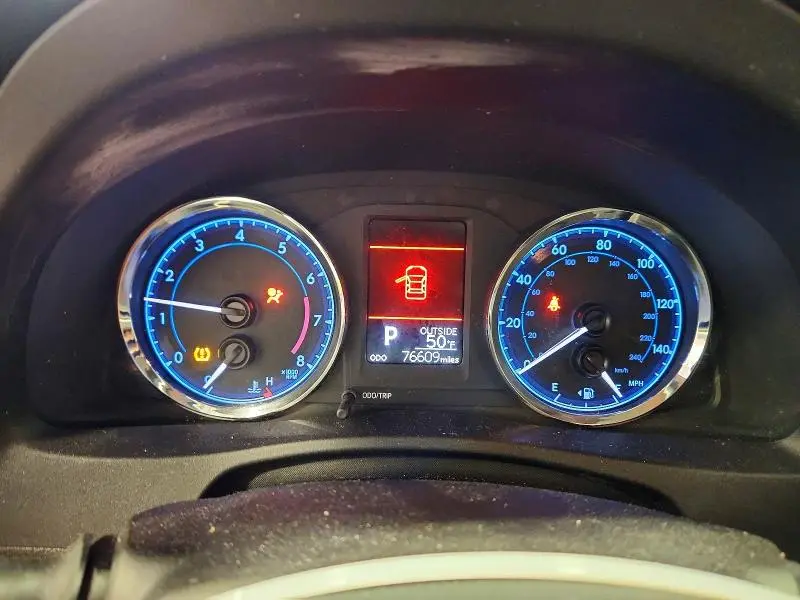 2018 TOYOTA COROLLA LE  