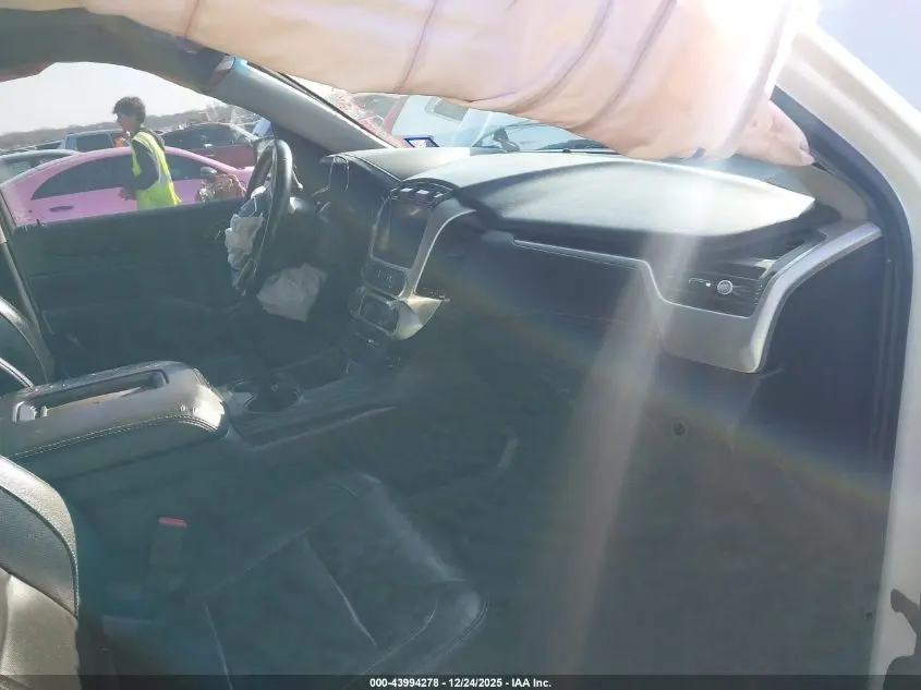 2019 GMC YUKON XL SLT