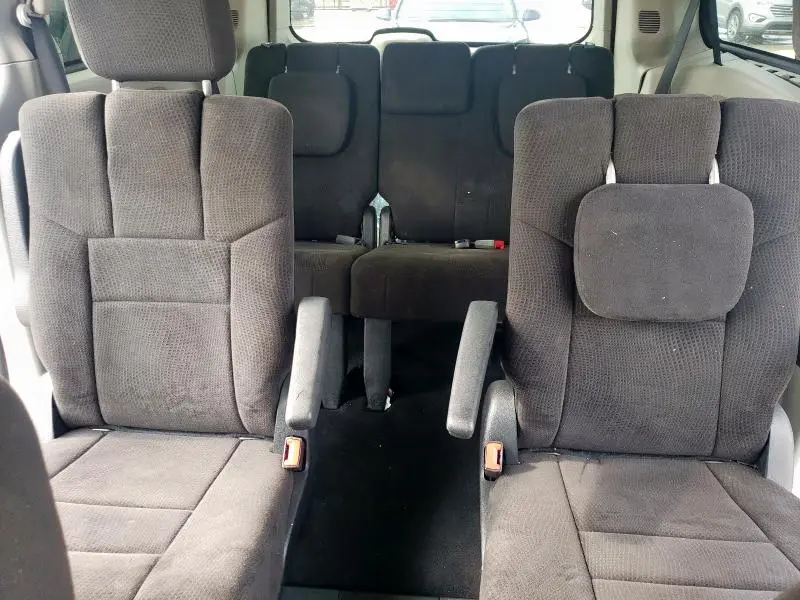 2012 DODGE GRAND CARAVAN SE  