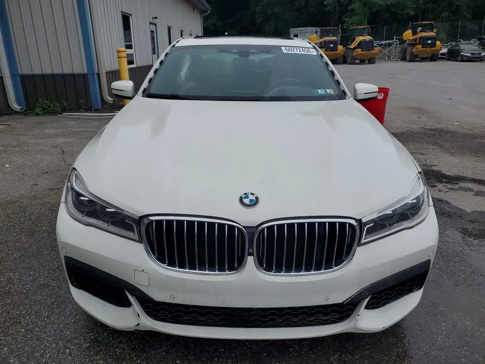 2018 BMW 750 XI  