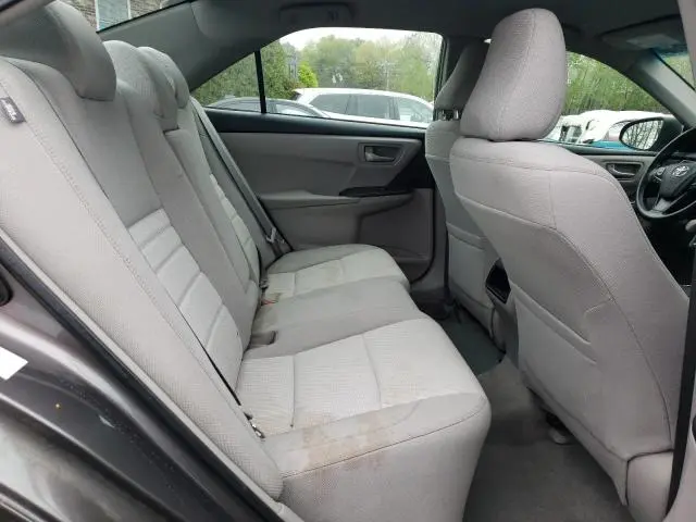 2016 TOYOTA CAMRY LE  
