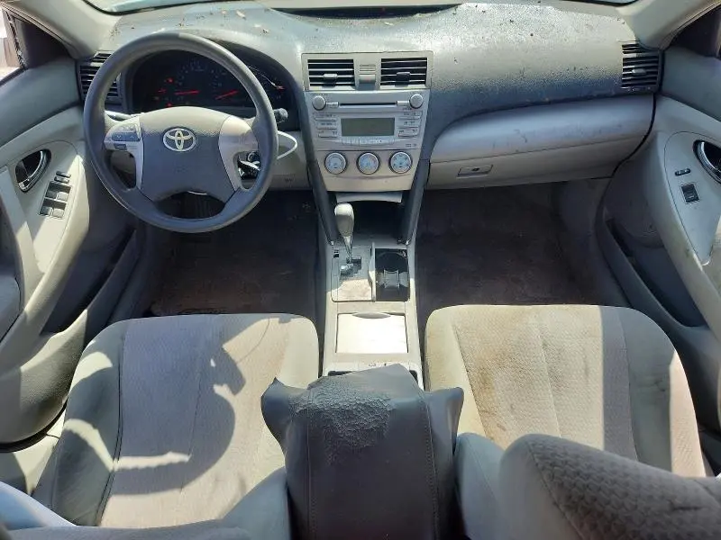 2010 TOYOTA CAMRY LE  