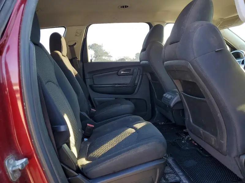 2011 CHEVROLET TRAVERSE LT  