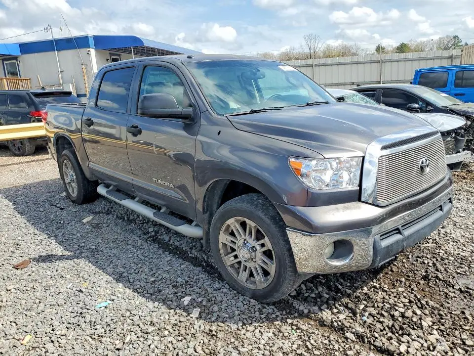 2011 TOYOTA TUNDRA GRADE  