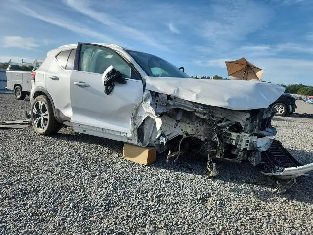 2021 VOLVO XC40 T5 INSCRIPTION  