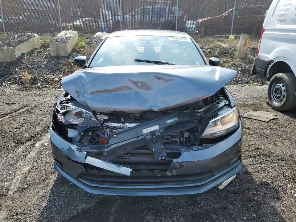 2016 VOLKSWAGEN JETTA SPORT  