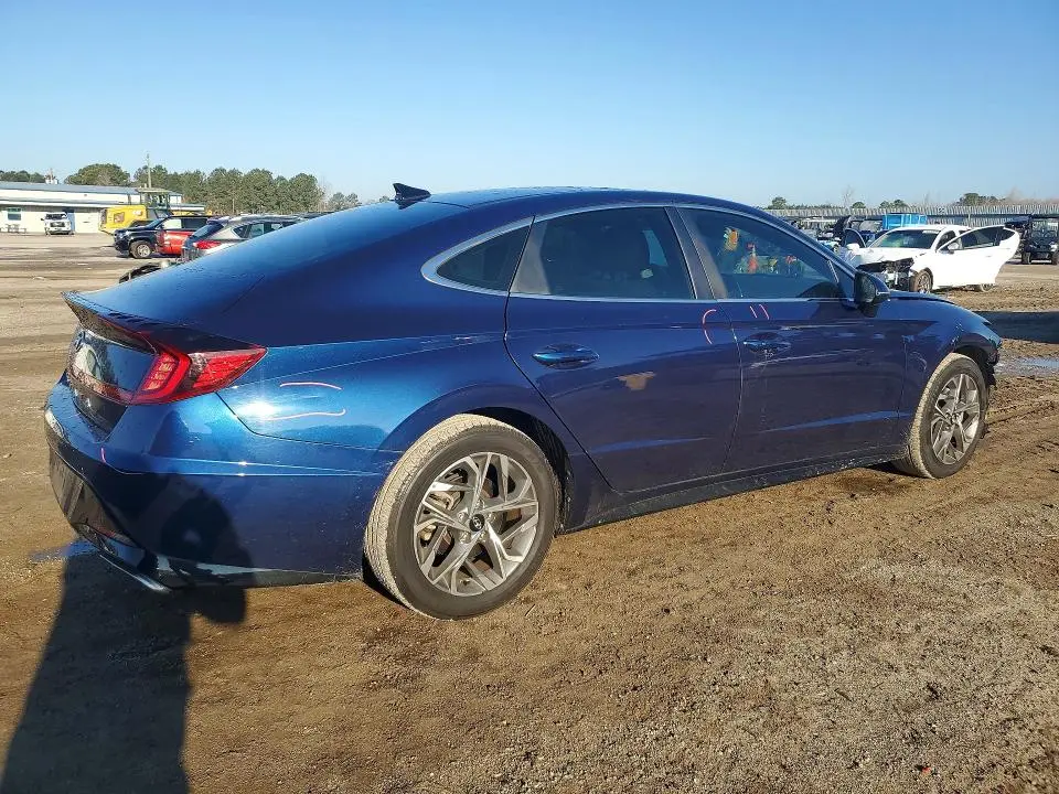 2022 HYUNDAI SONATA SEL  