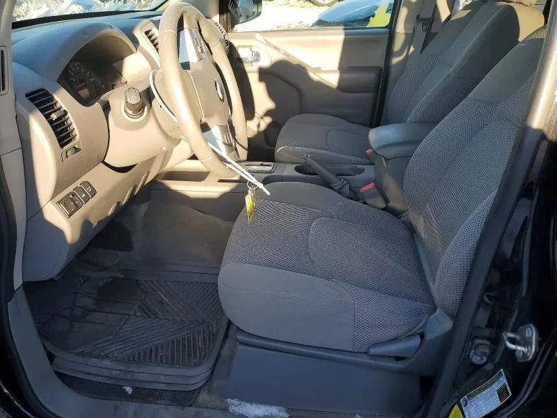 2017 NISSAN FRONTIER S  