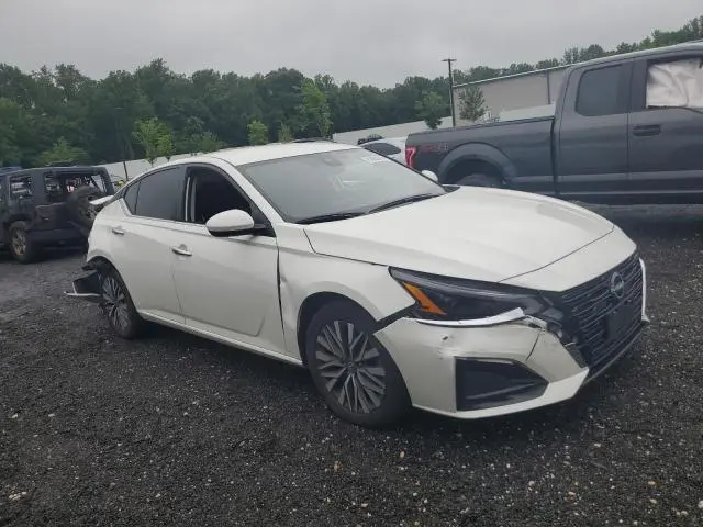 2023 NISSAN ALTIMA SV  