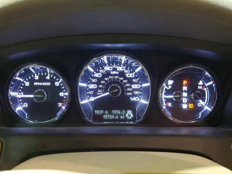 2011 LINCOLN MKS   