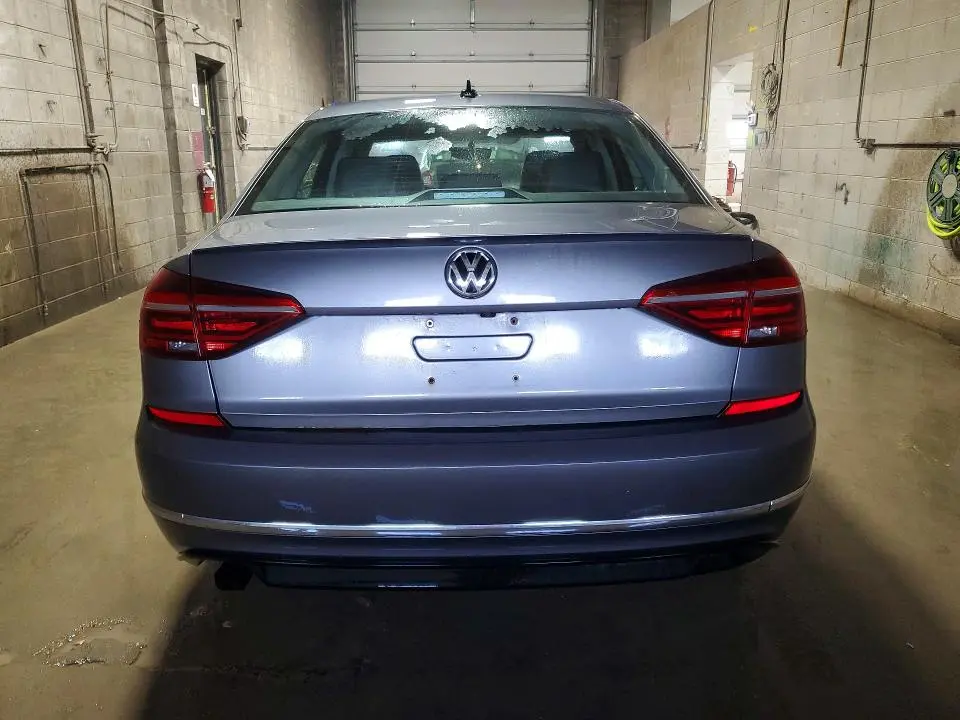 2018 VOLKSWAGEN PASSAT S  
