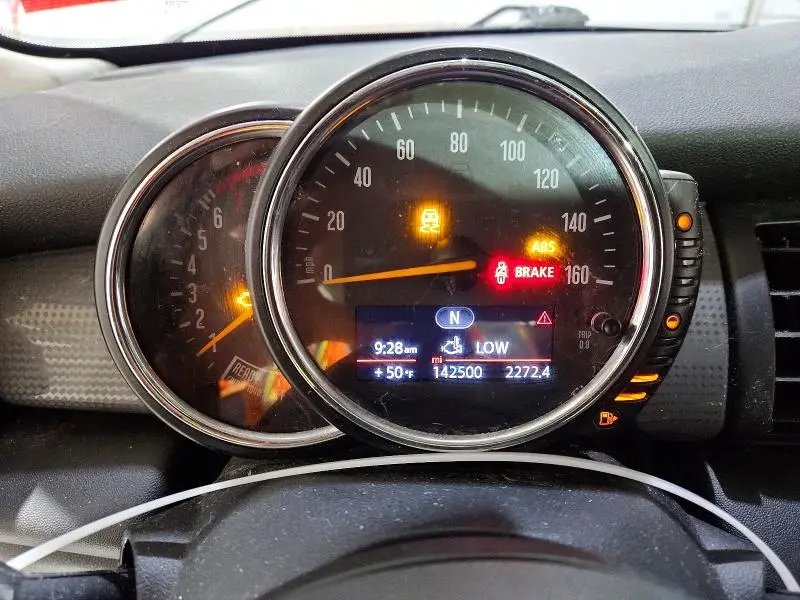 2015 MINI COOPER   