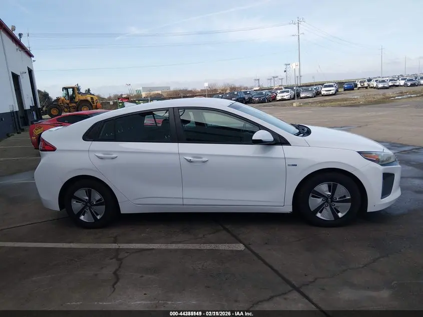 2018 HYUNDAI IONIQ HYBRID BLUE