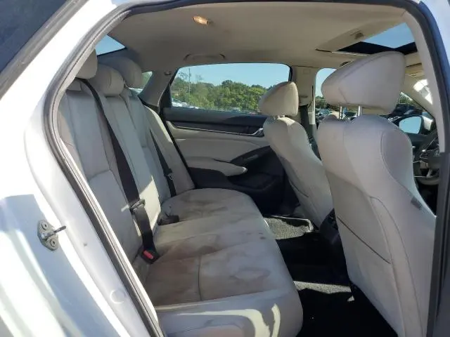 2018 HONDA ACCORD EX  