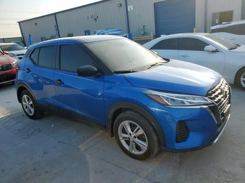 2024 NISSAN KICKS S
