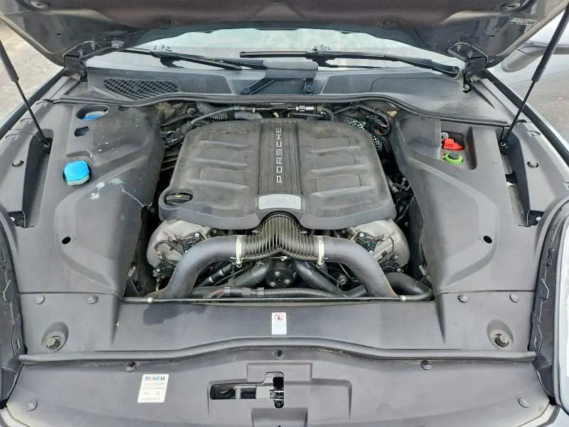 2017 PORSCHE CAYENNE S  