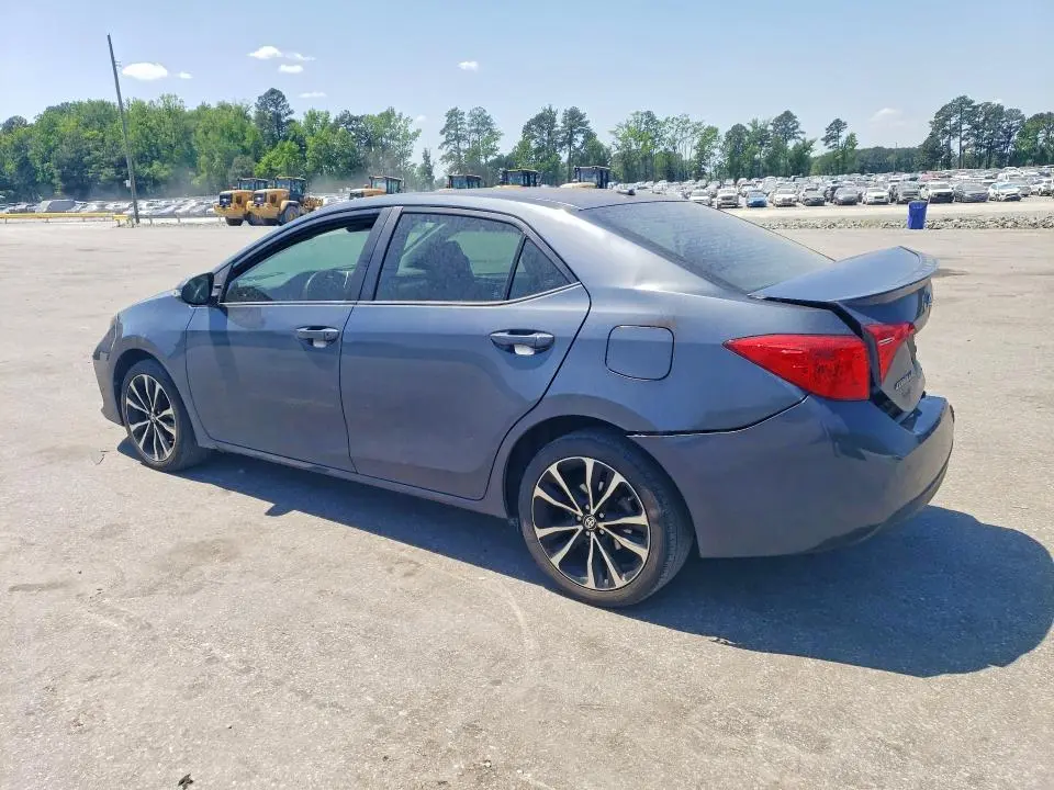 2018 TOYOTA COROLLA SE  