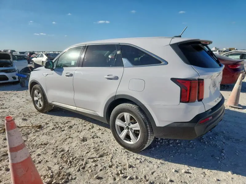 2022 KIA SORENTO LX  