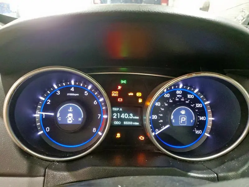 2012 HYUNDAI SONATA GLS  